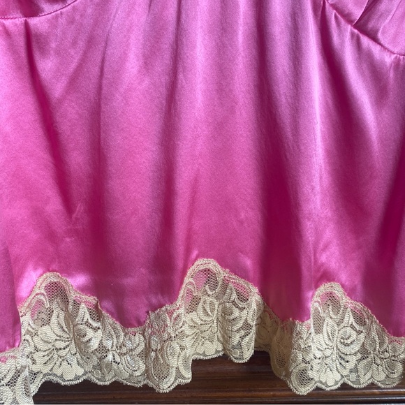 🥳3 for $20🥳 Pink Lace Trim Women's Top - Picture 8 of 9